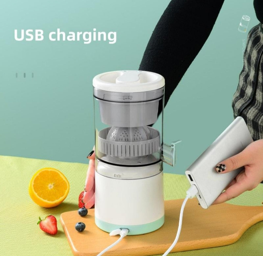 Portable Electric Citrus Juicer Rechargeable Hands-Free Masticating Orange Juicer Lemon Squeezer With USB And Cleaning Brush